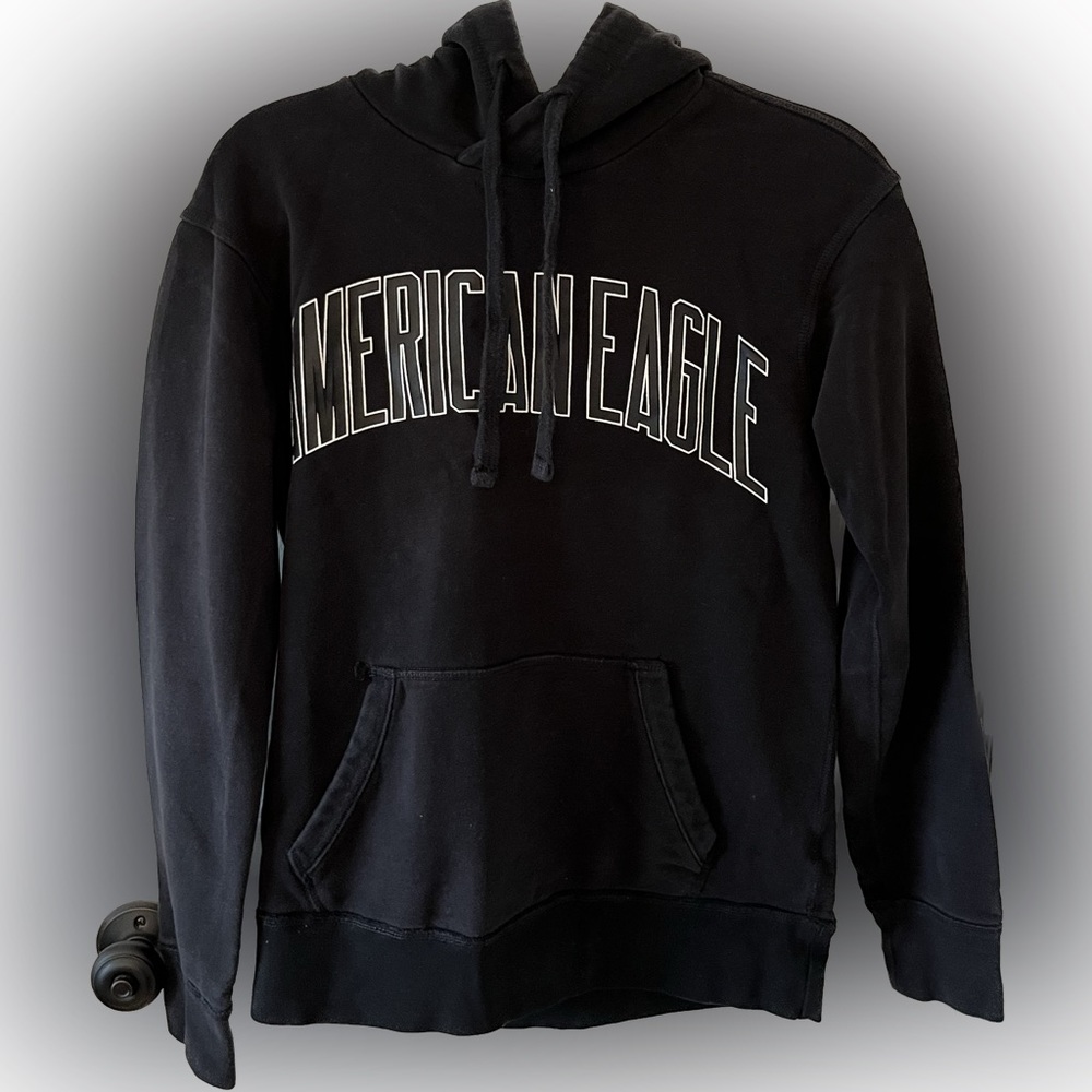 American Eagle Men’s Long Sleeve Hoodie. Size XS. Color Black.